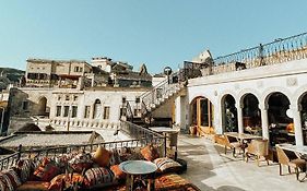 Caftan Cave Suites