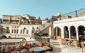 Caftan Cave Suites